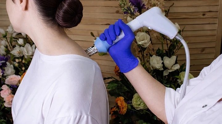 УДАРНО-ВОЛНОВАЯ ТЕРАПИЯ